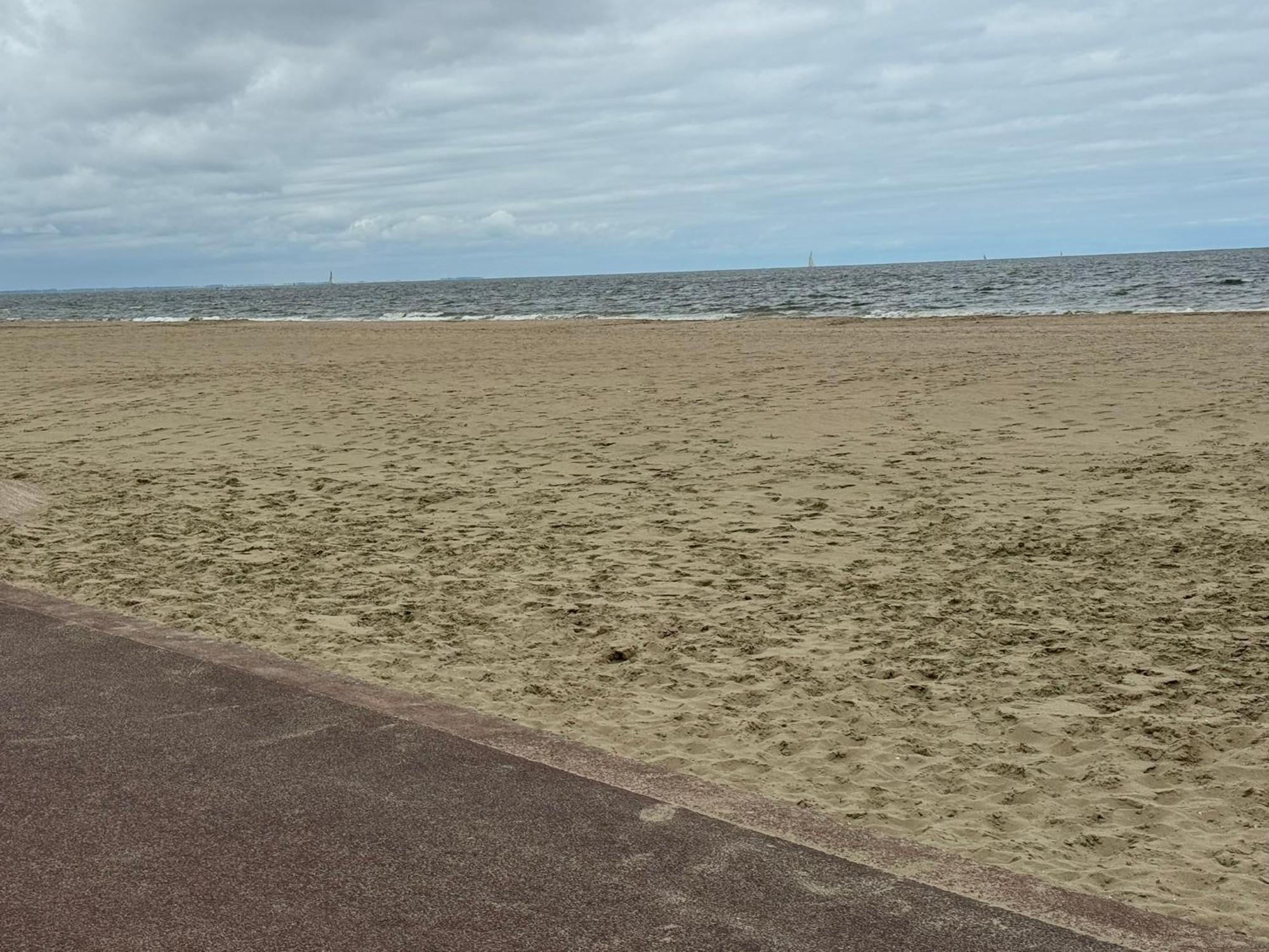 La Digue 45 Rue Des Lais De Mer Bénerville-sur-Mer Екстериор снимка